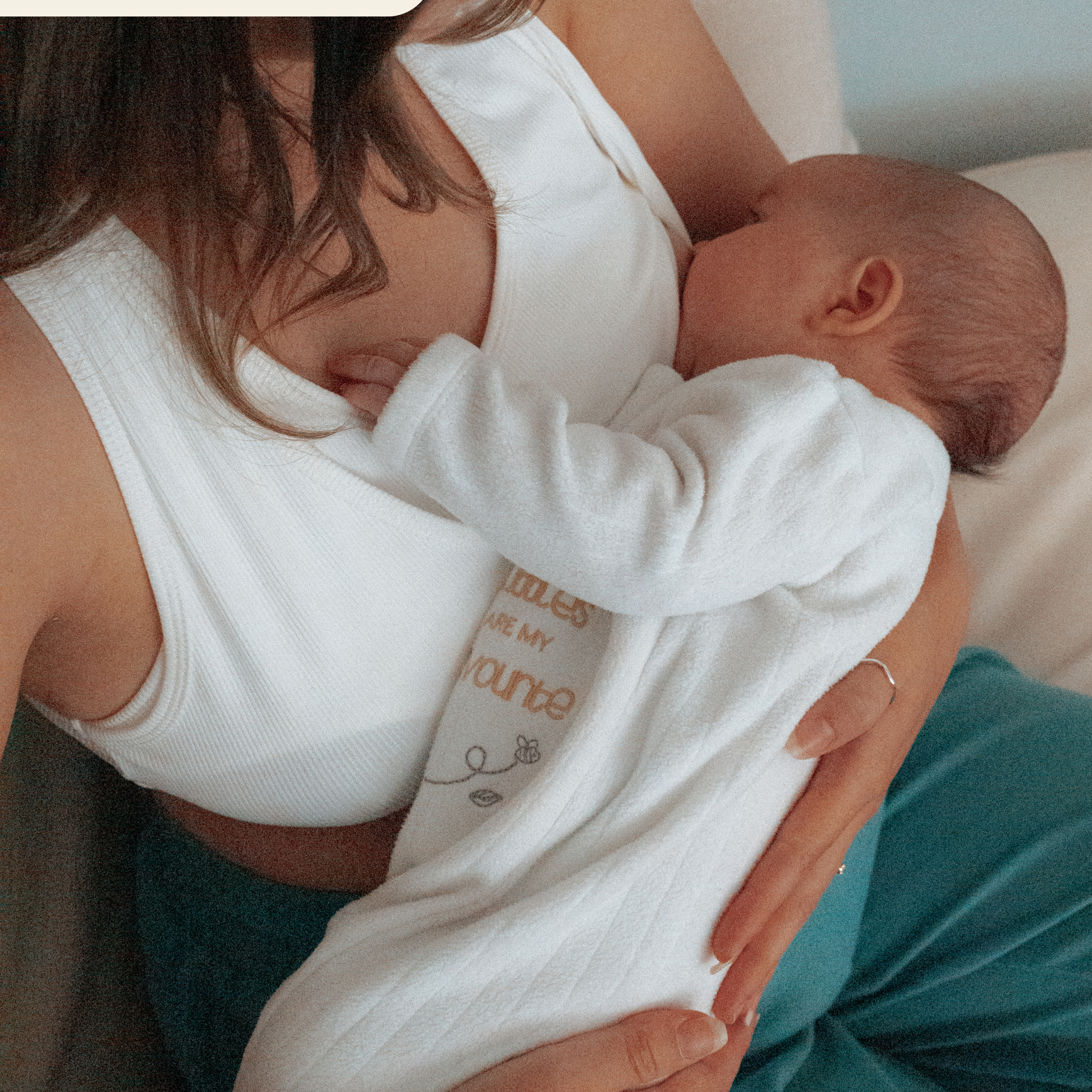Isla Breastfeeding & Expressing Lounge Bra