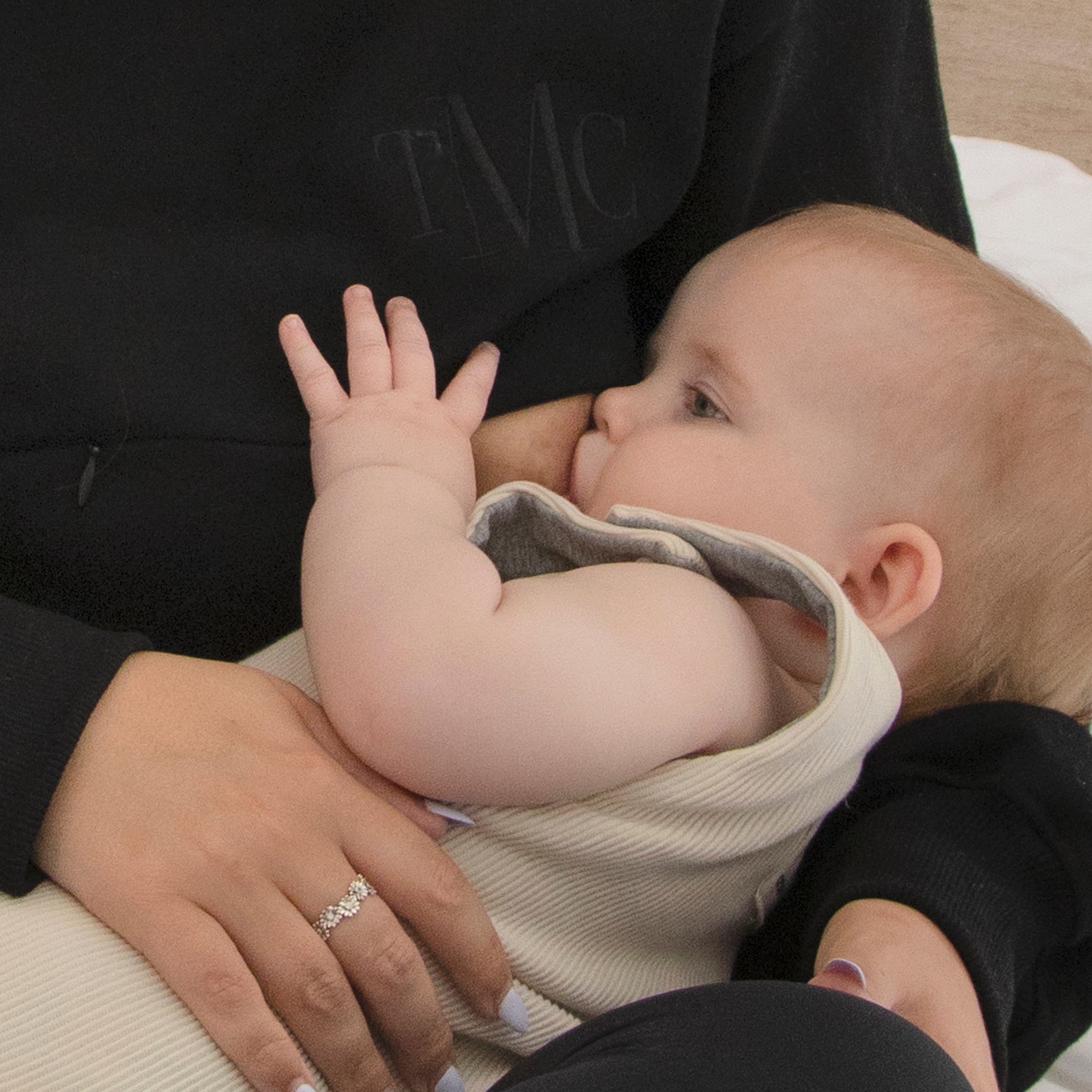 Olivia Breastfeeding Sweater